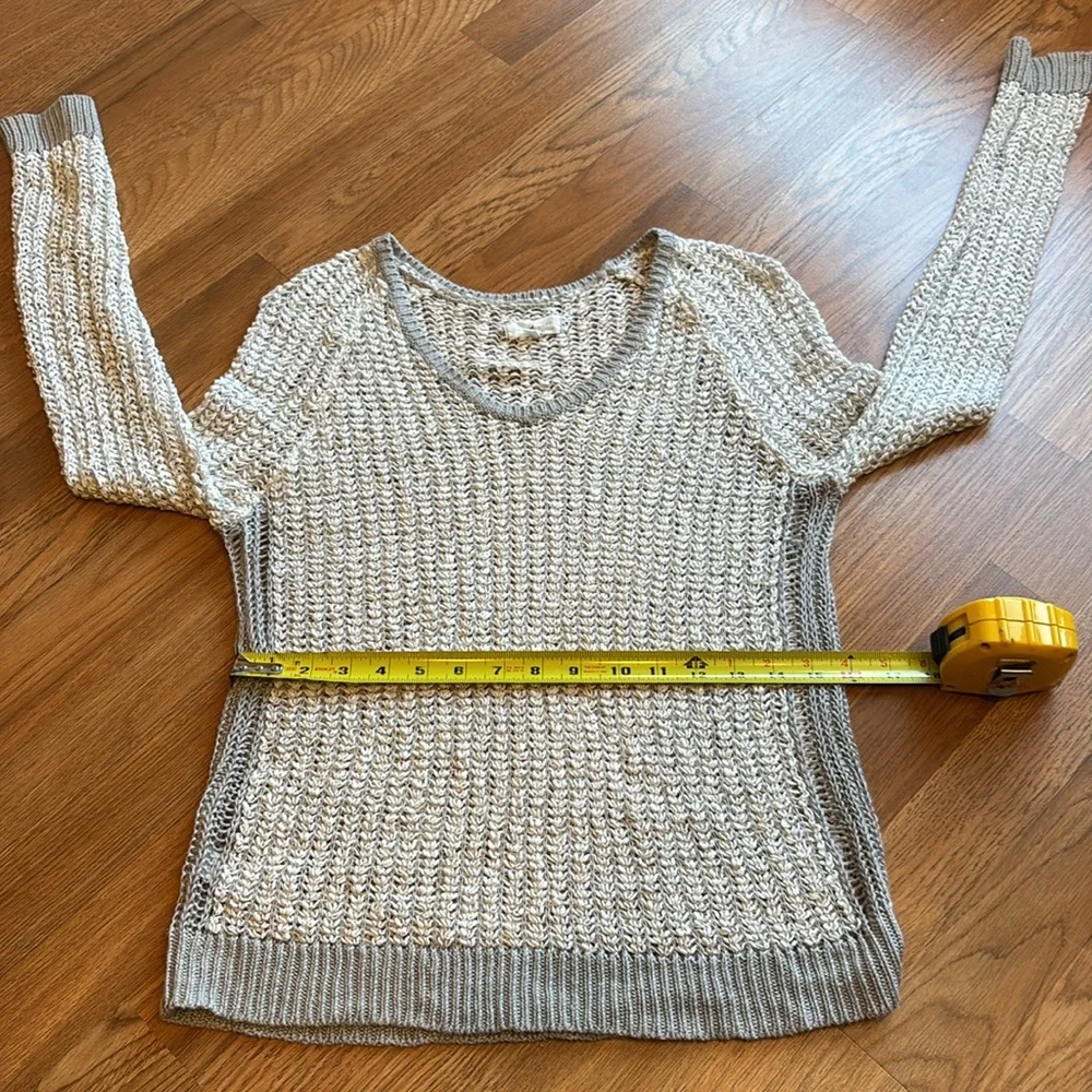 Lou & Grey long sleeve crochet cream with gray trim sweater. Size S. - Picture 12 of 17